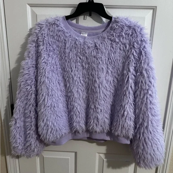 No Boundaries Yeti Faux Fur Purple Crew Neck Crop Plus 3X XXXL 21 Juniors - Picture 2 of 11